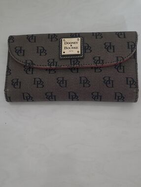Dooney & Bourke Continental Clutch Wallet Black Looking For A New Owner.
